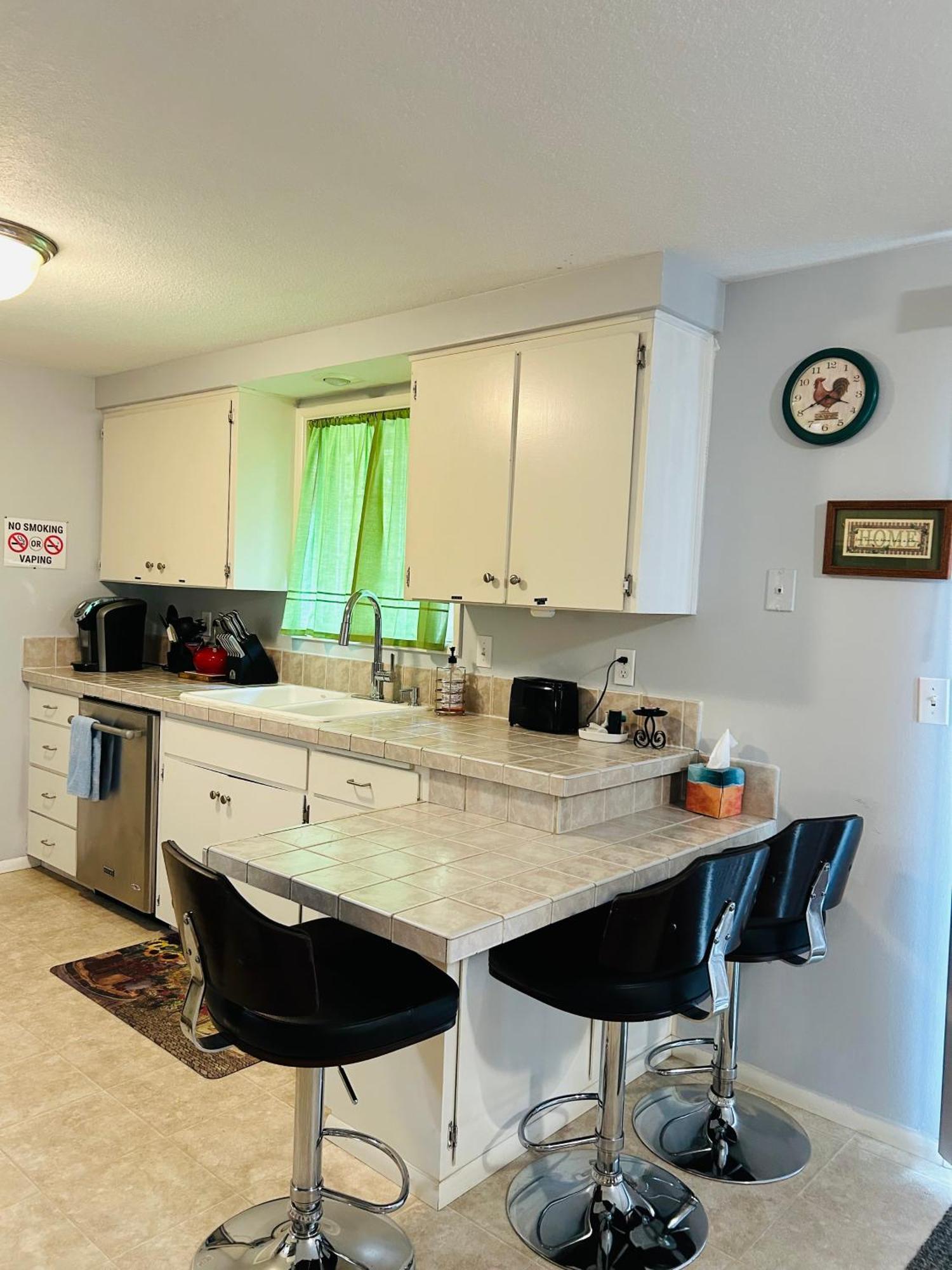 Emerald City 3 Bedroom 1 Bath Home Eugene Exteriör bild
